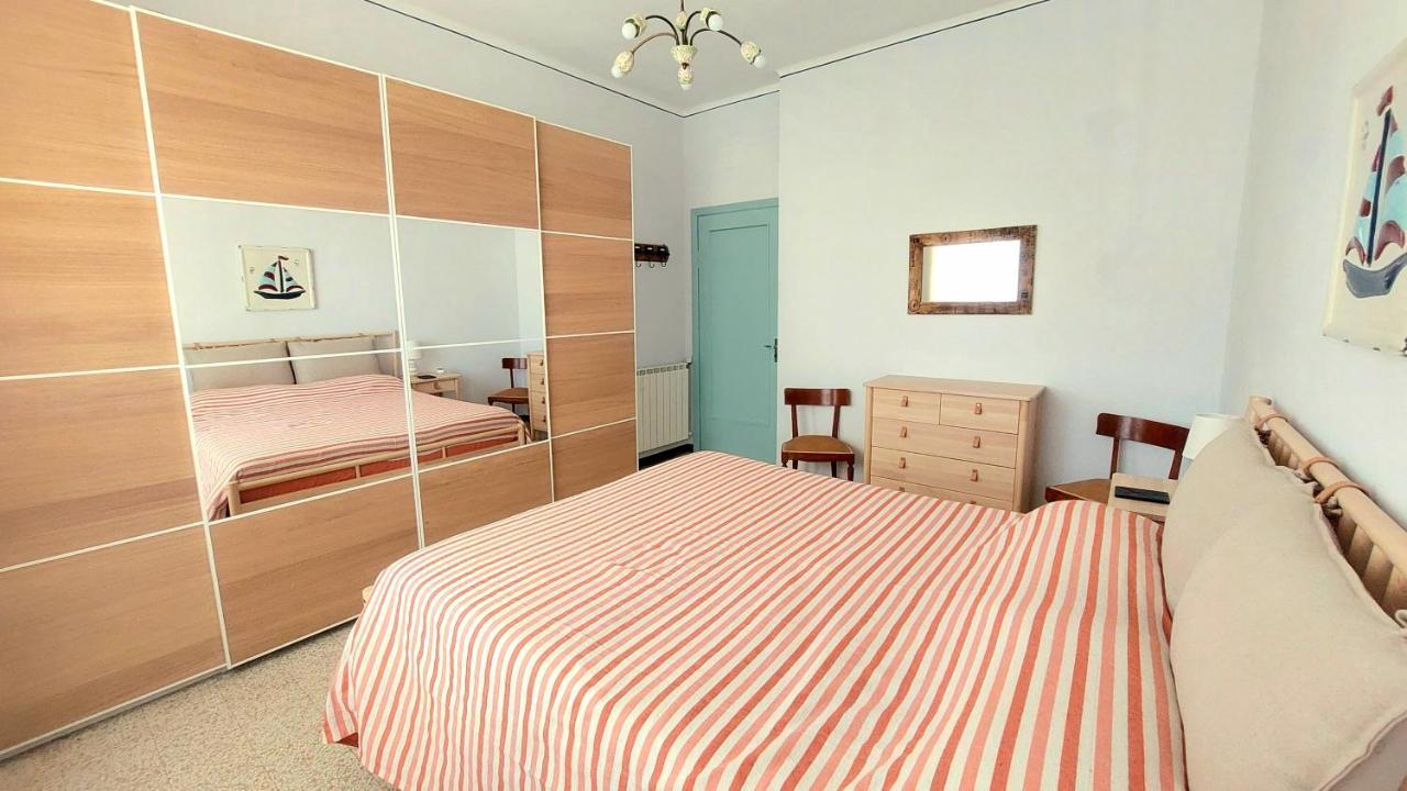 Appartamento Galli Al Mare レヴァント エクステリア 写真