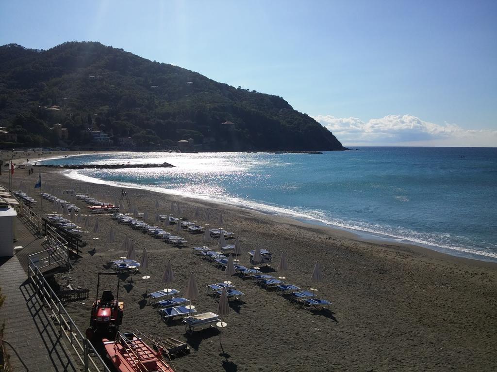 Appartamento Galli Al Mare レヴァント エクステリア 写真